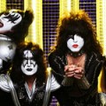 Kiss révèle certains titres du prochain album