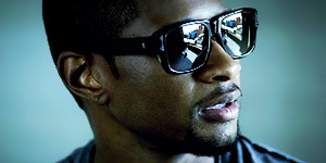 Usher avance la sortie de son album à décembre