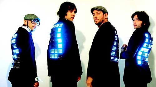 OK Go quitte EMI et réédite l'album Of The Colour of Blue Sky