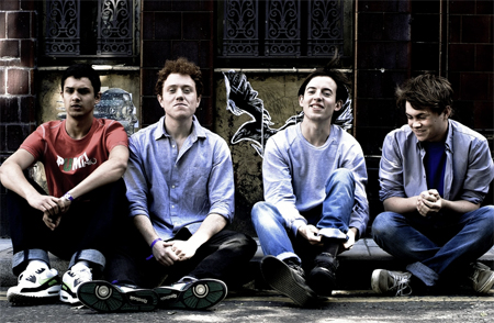 Bombay Bicycle Club sort l'album acoustique Flaws en juillet