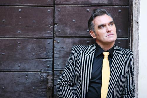 Morrissey réédite l'album Bona Drag avec des inédits (tracklist)