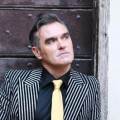 Morrissey réédite l'album Bona Drag avec des inédits (tracklist)
