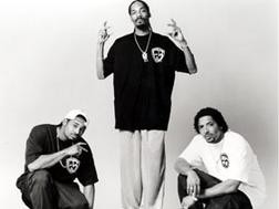 Snoop Dogg doit 1 millions de dollars au Eastsidaz
