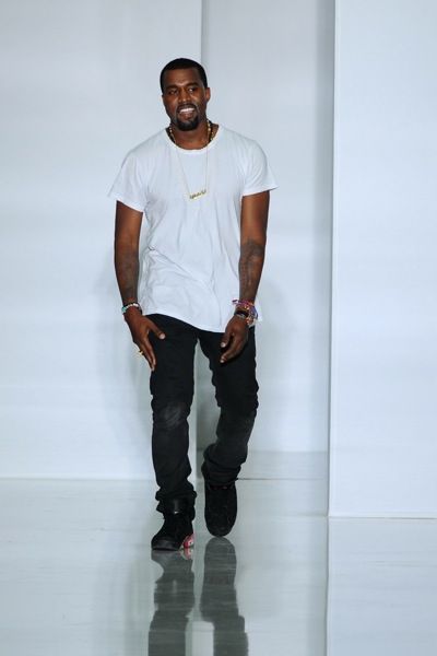 Kanye West se lance dans la mode et se fait descendre