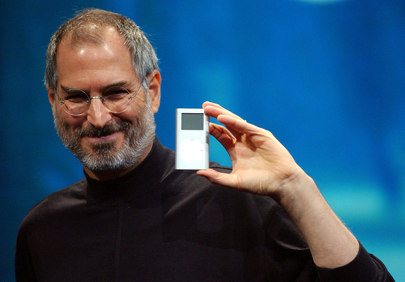 Steve Jobs est mort : hommages dans la musique