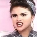 Selena Gomez se prend pour Nicki Minaj en vidéo