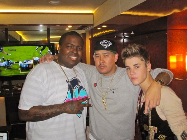 Justin Bieber invite Kanye West et Drake sur l'album Believe