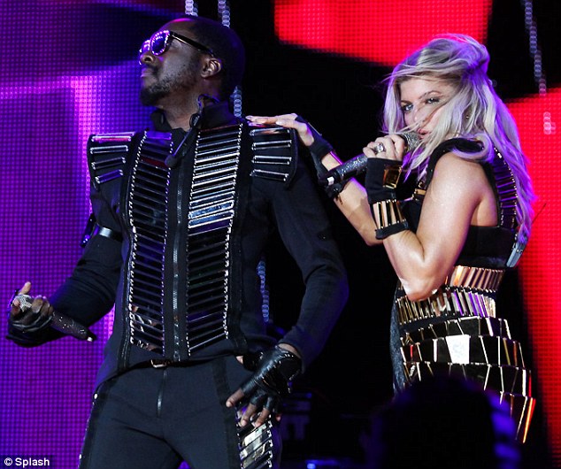 Black Eyed Peas pourrait collaborer avec Russell Watson