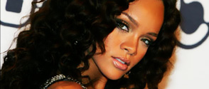 Rihanna marque l'histoire des charts anglais