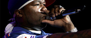 50 Cent se produit en concert au Kosovo