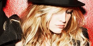 Ashlee Simpson: nouveau single avec Plain White Ts