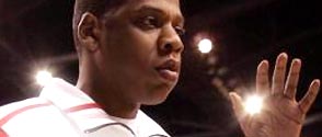 Jay-Z porte plainte contre R Kelly
